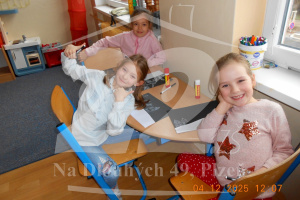 2025-12-04_12-07-34